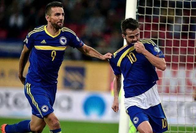 关于意大利客场大胜,提前锁定出线资格的信息