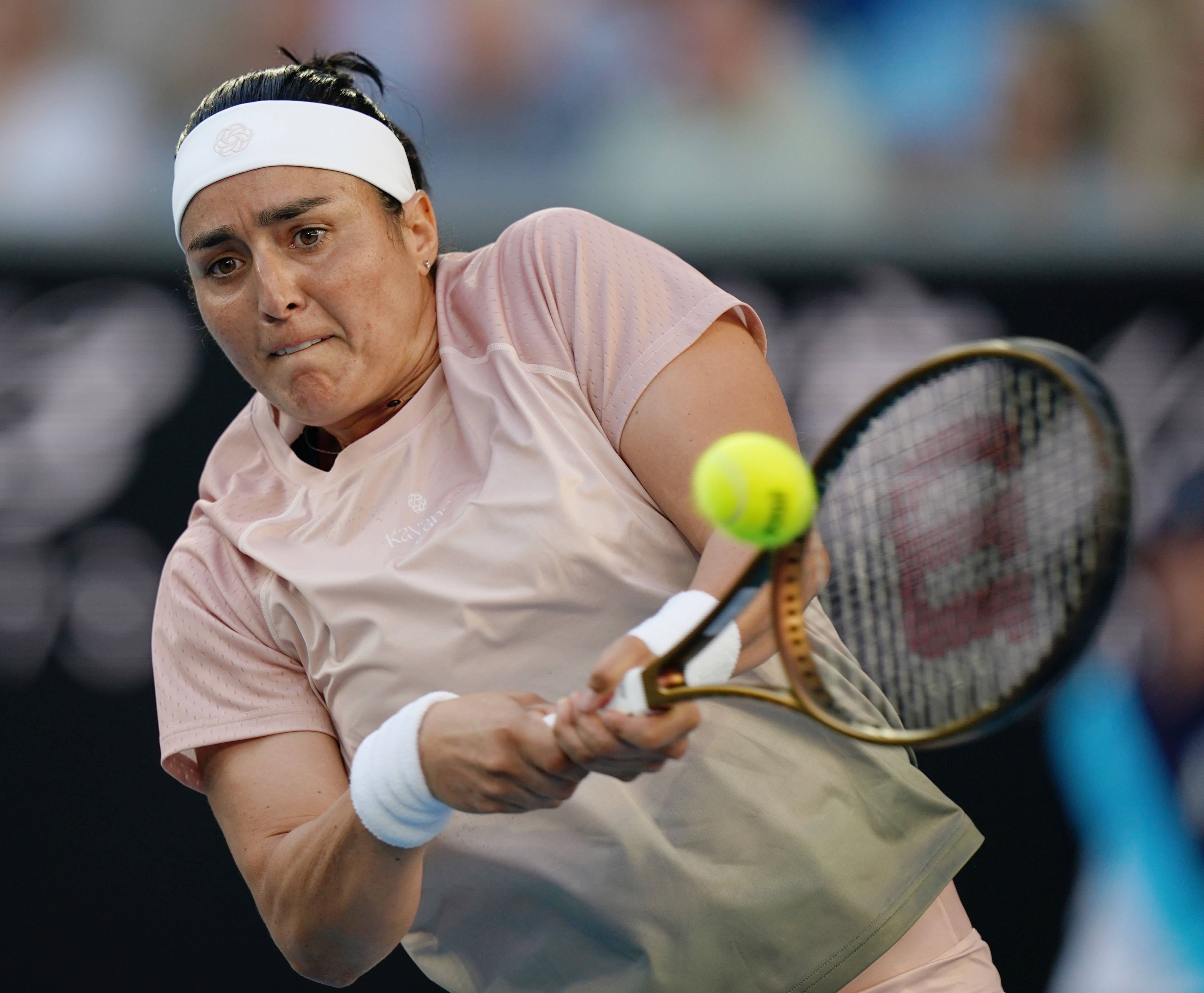 俄罗斯女足球员训练时受伤，或将缺席下场比赛的简单介绍